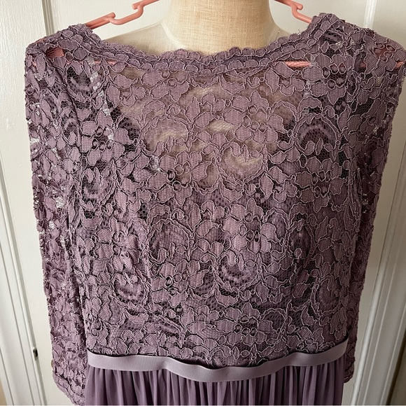 Dress - Picture 4 of 5